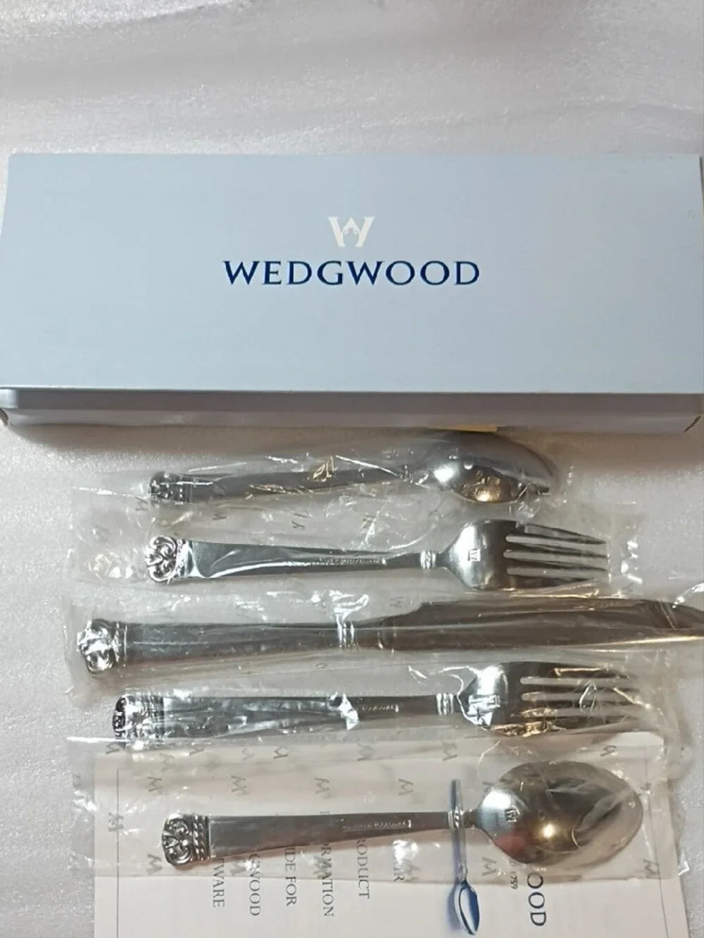 Wedgwood polished silver